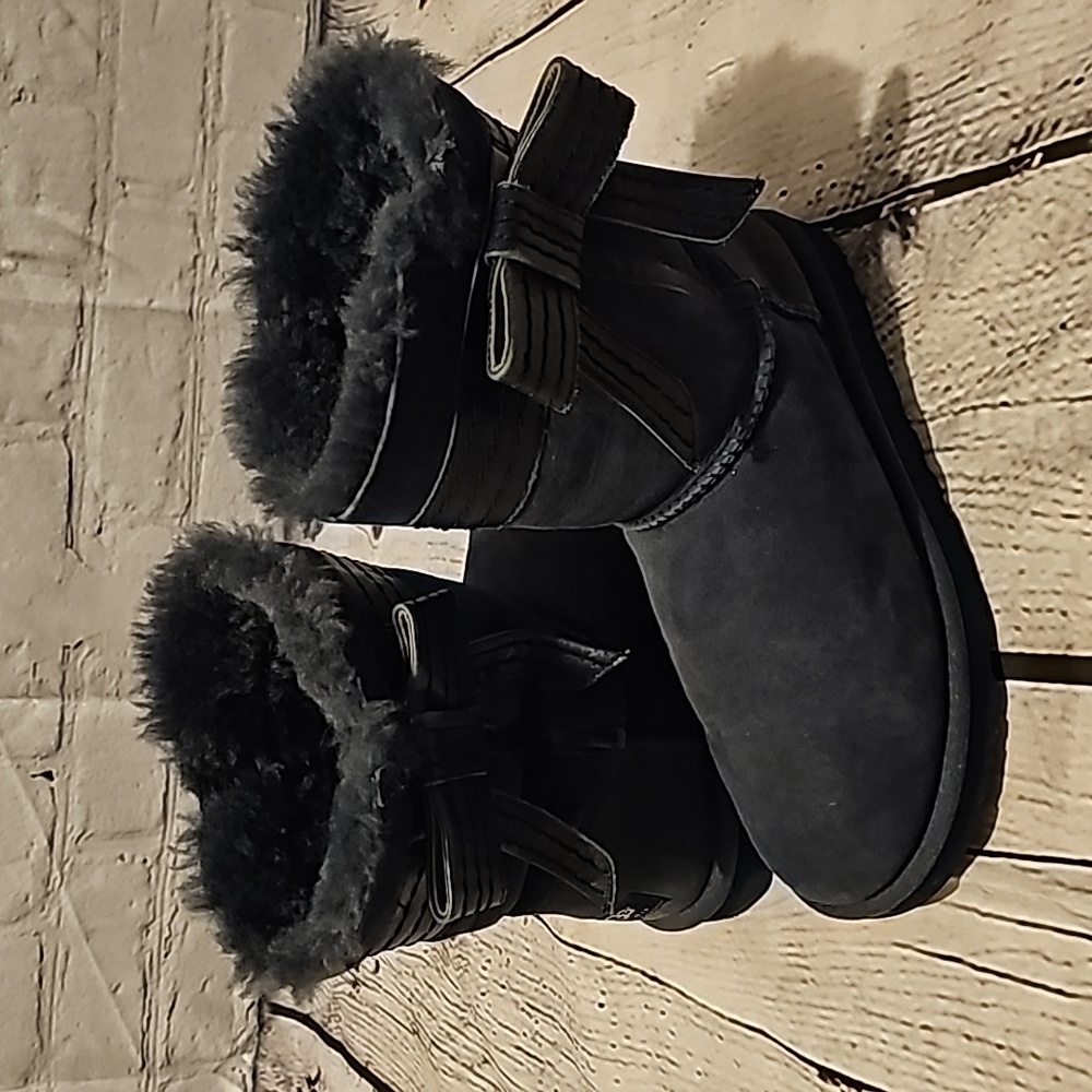 Navy Bow Uggs